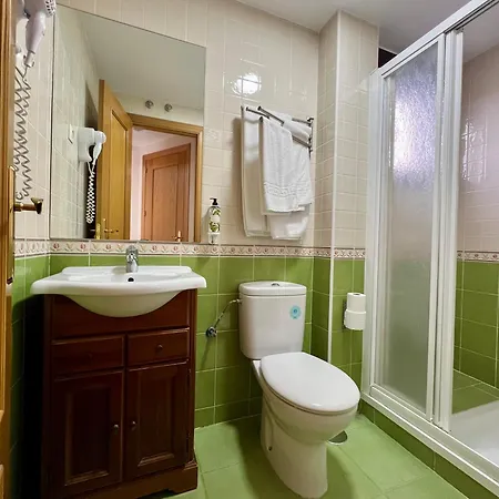 La Colmena 3*